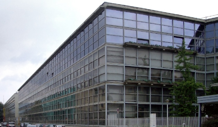 Olivetti_Building_Ivrea 2.jpg